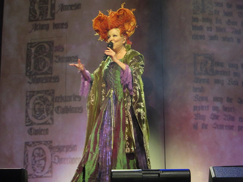 BETTE MIDLER.