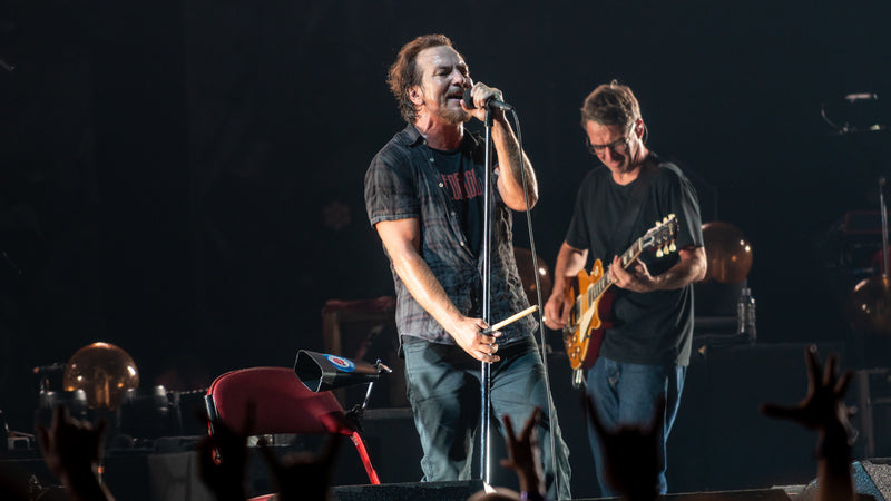 PEARL JAM.