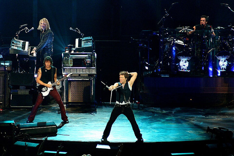 BON JOVI.