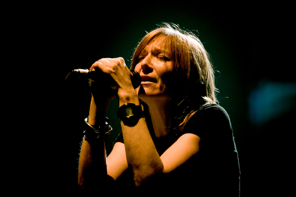 Beth Gibbons tijdens een concert van Portishead in 2008 — José Goulão, CC BY-SA 2.0