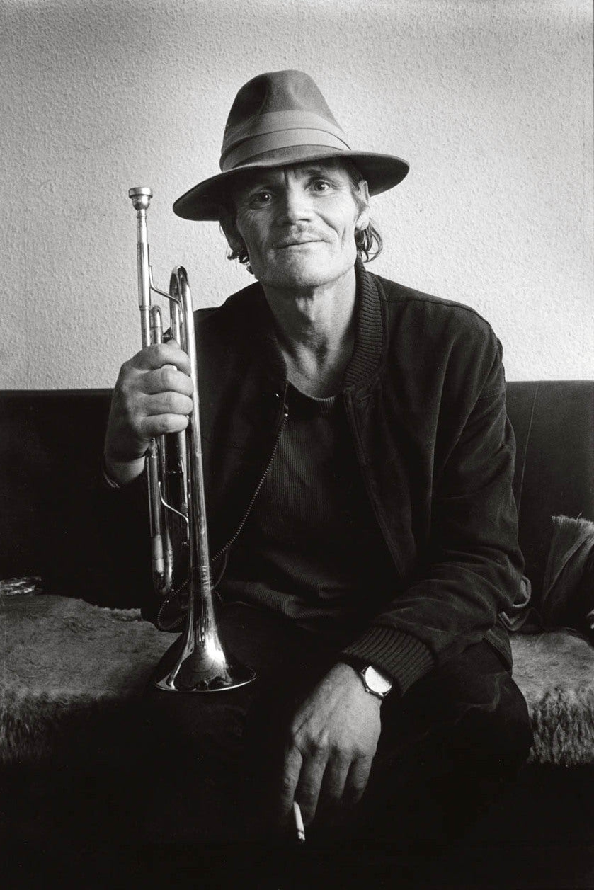 Portret van trompettist en zanger Chet Baker uit 1983.