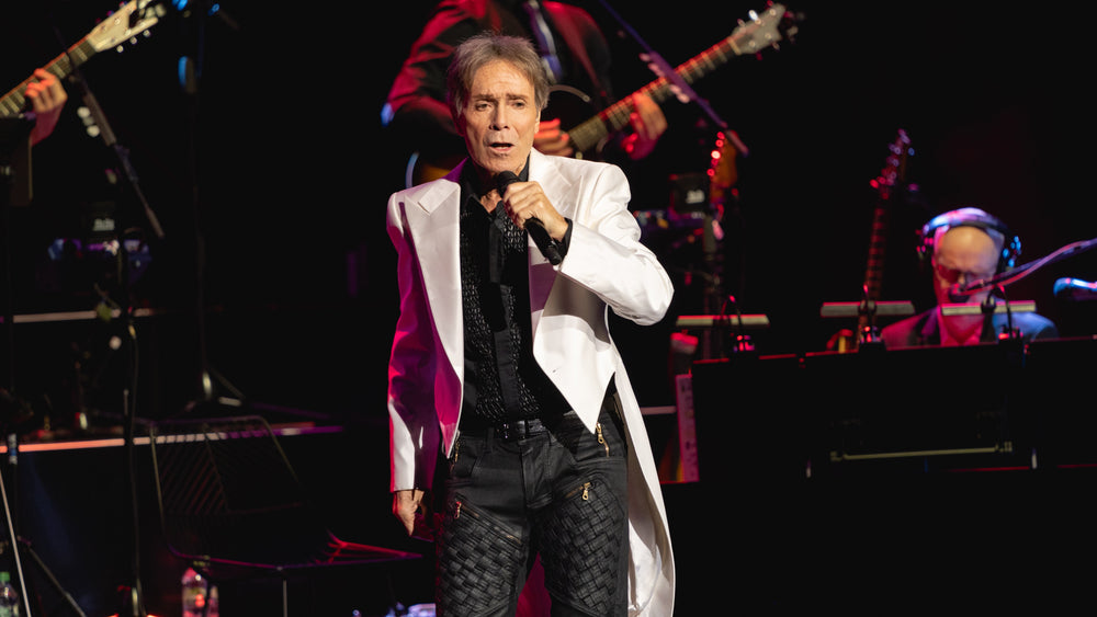 Cliff Richard met zijn band in de Royal Albert Hall, Londen, 24 oktober 2021. Foto: Raph_PH.