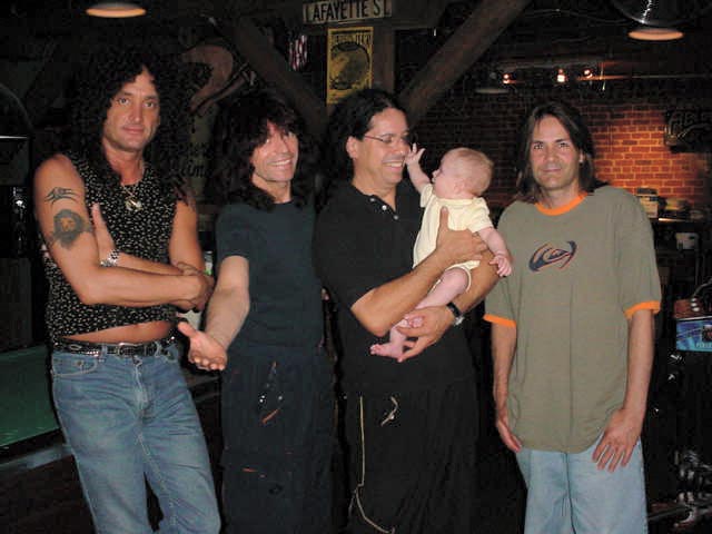 QUIET RIOT.