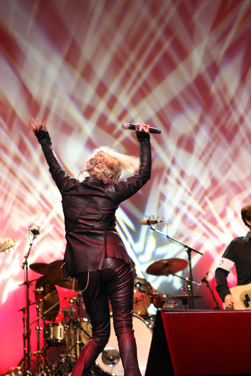 CYNDI LAUPER.