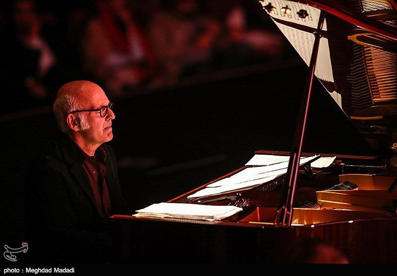Ludovico Einaudi tijdens een concert in Teheran in 2018