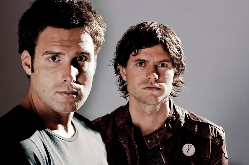NICK & SIMON.