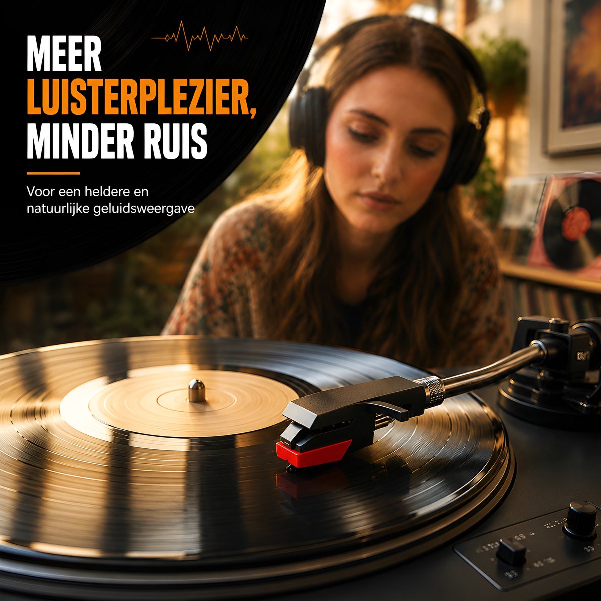 Vrouw met koptelefoon luistert naar vinyl. Rode en zwarte platenspeler naald op draaiende plaat.