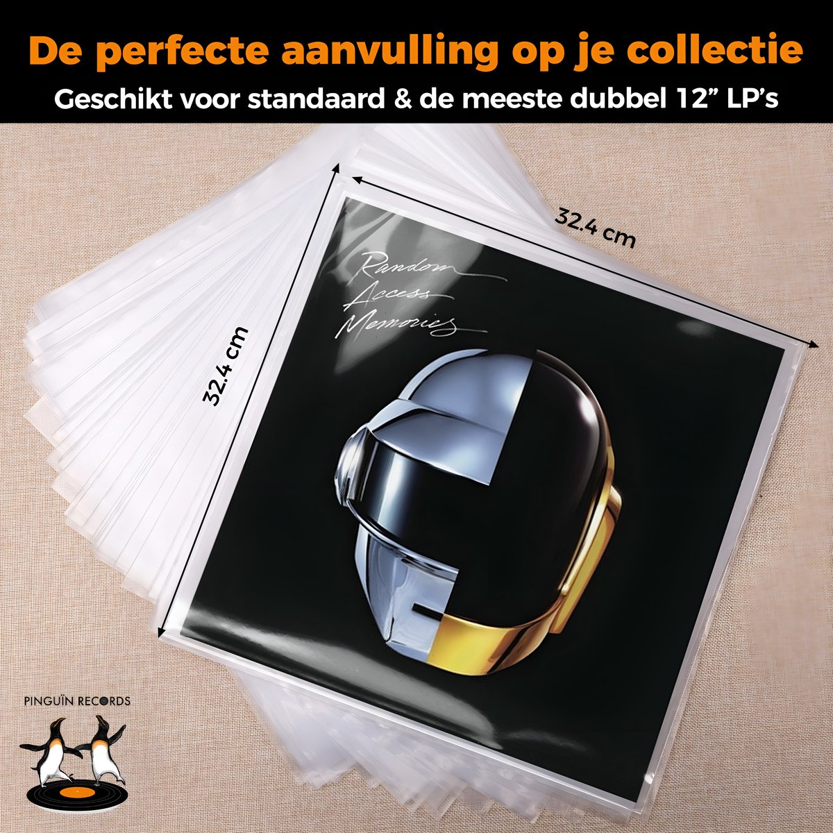 Een stapel LP hoezen van 32.4 cm, met op de voorgrond de Daft Punk 'Random Access Memories' hoes.