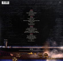 Madness – Theatre of the Absurd Presents | 4050538955279 | extra productbeeld