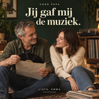Voorkant van de Vaderdaghoes met vader en dochter en de tekst Jij gaf mij de muziek